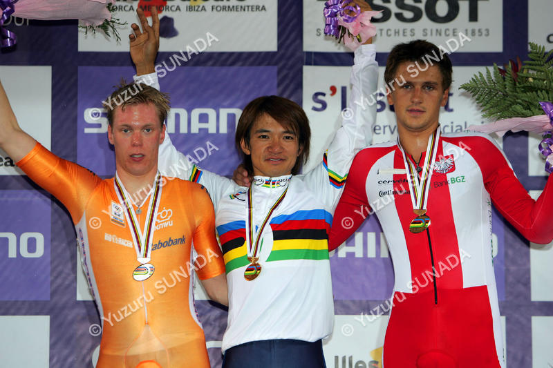 Podium003p.jpg